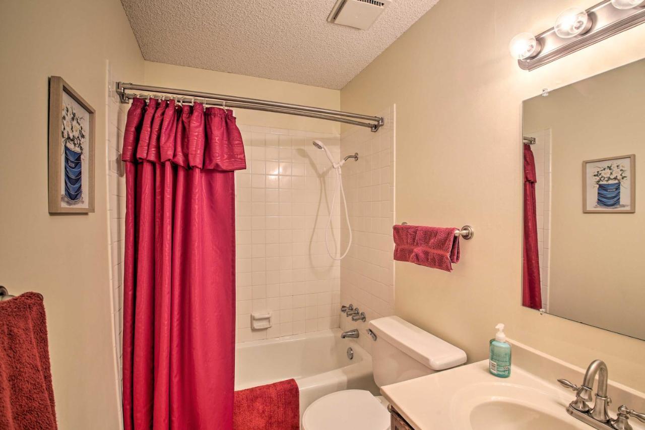 Hot Springs Village Retreat With Deck 3 Mi To Golf! エクステリア 写真